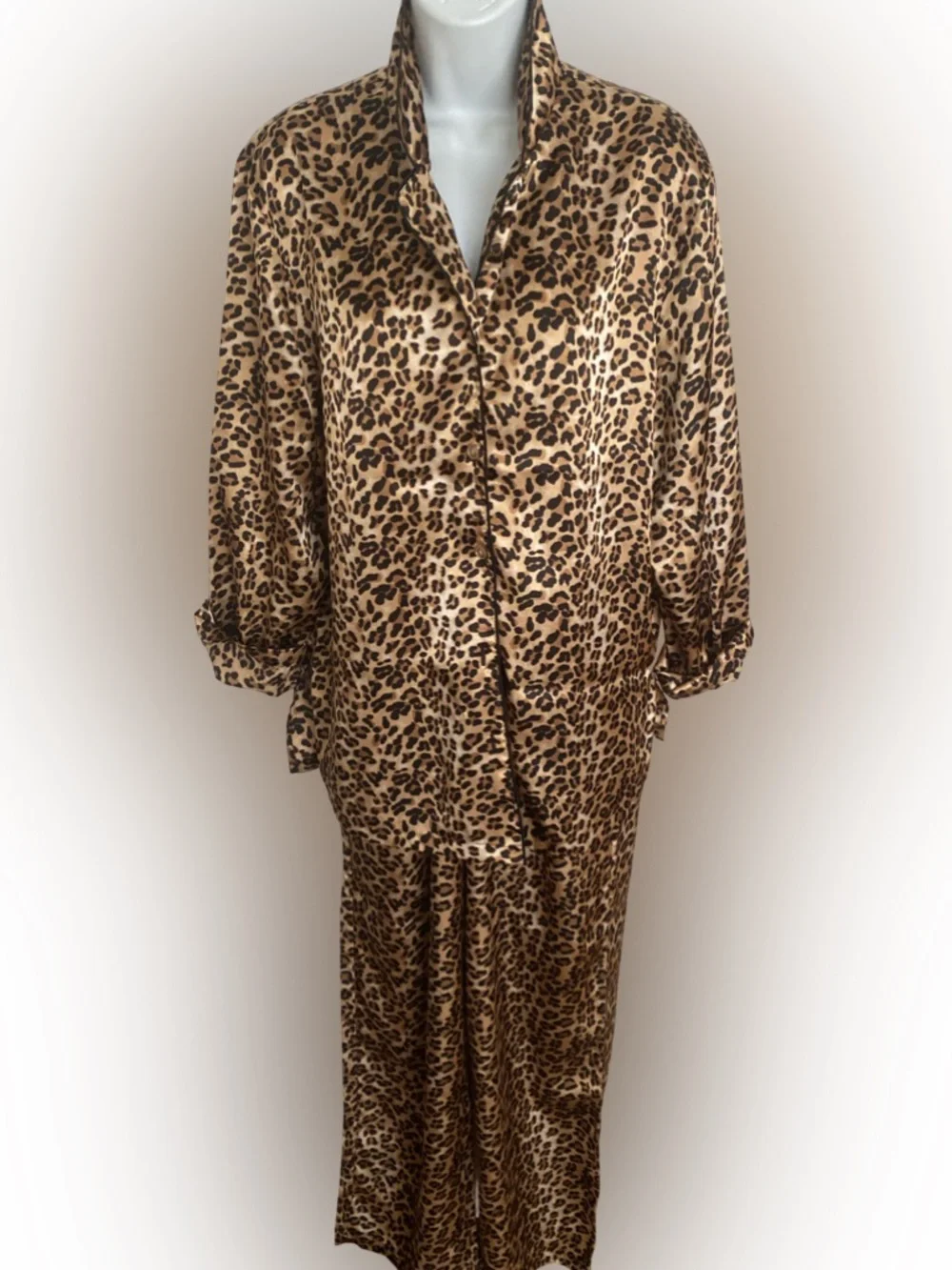 Valerie Stevens Leopard-Print Satin Pajama Set in Tan Black-M black tan poly